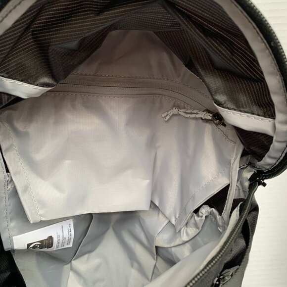 Arc'teryx Heliad 15 Backpack - Black - Picture 10 of 13